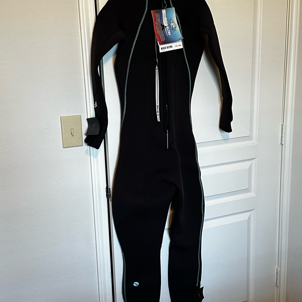 Womens Black Wetsuit ULTRAWARM OMNIRED 5MM Nixie full length